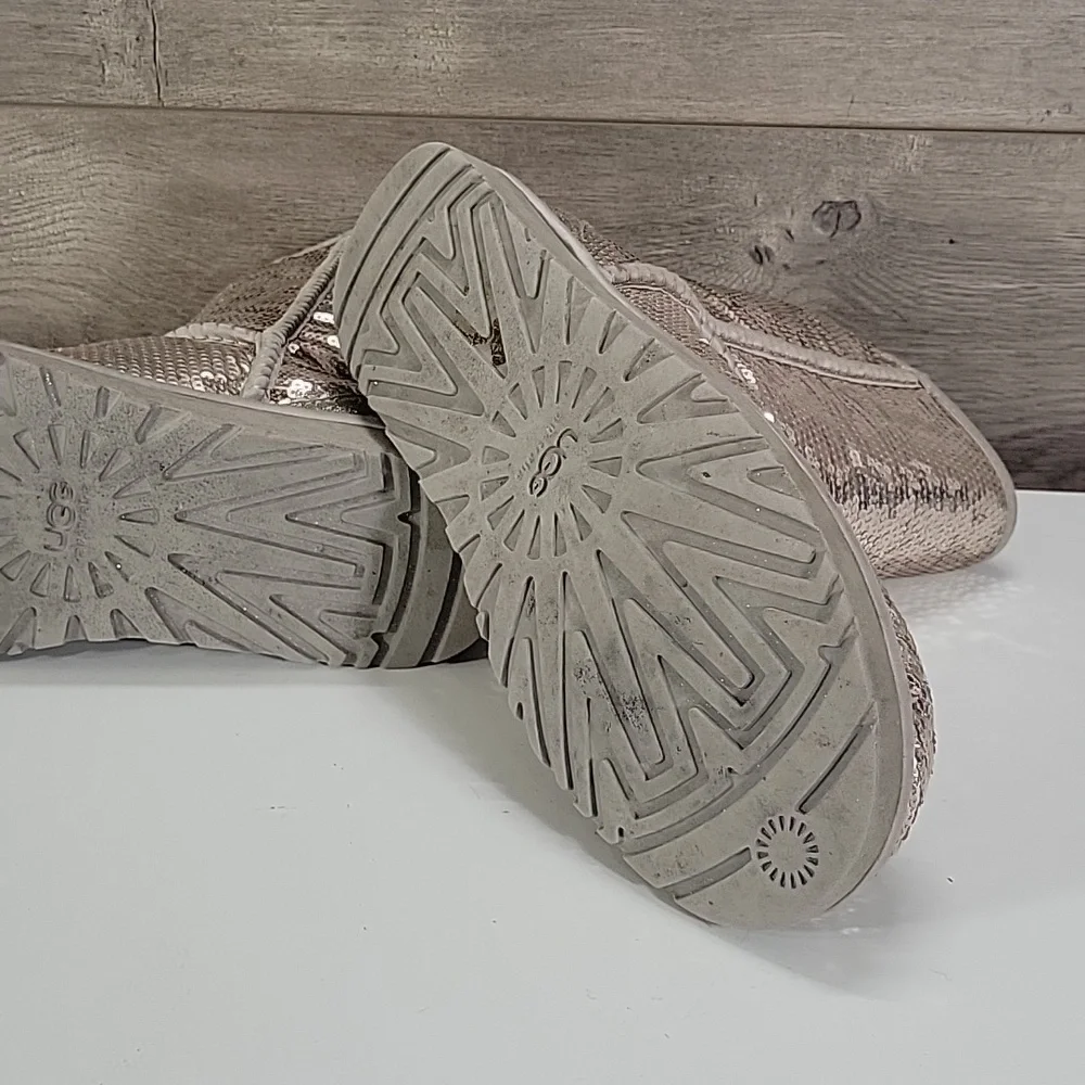 UGG Rose Gold Sequin Winter Boots Sz 7